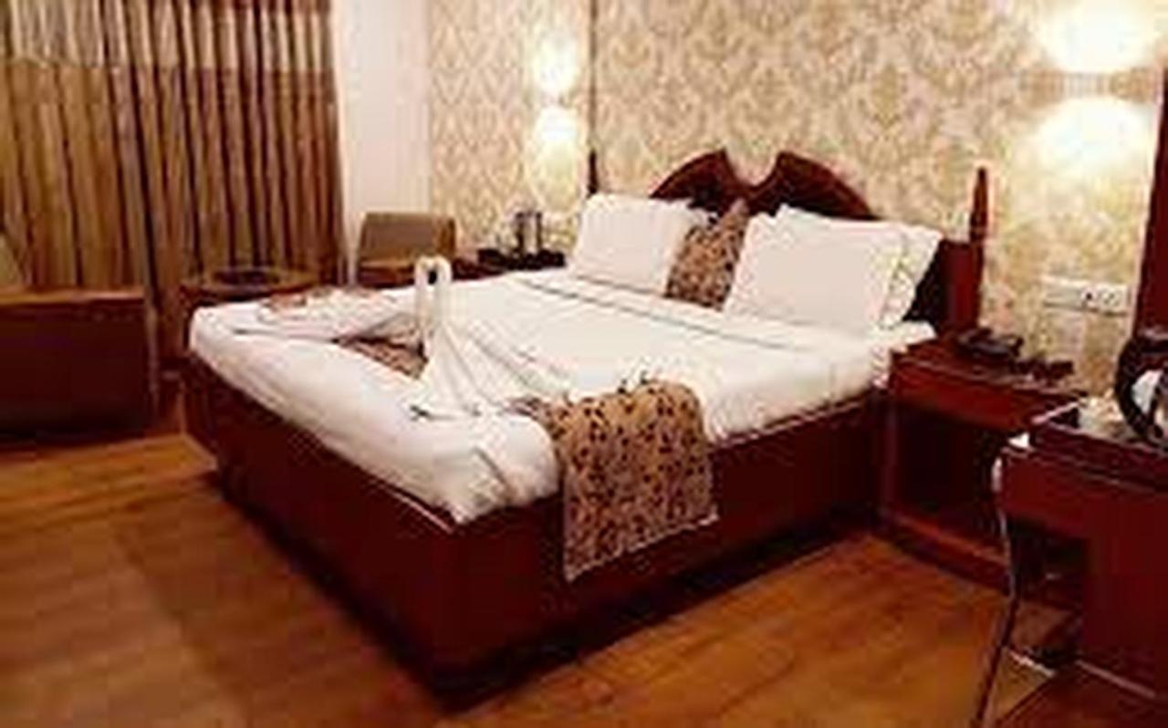 Hotel Punjab Palace Rāipur Dış mekan fotoğraf