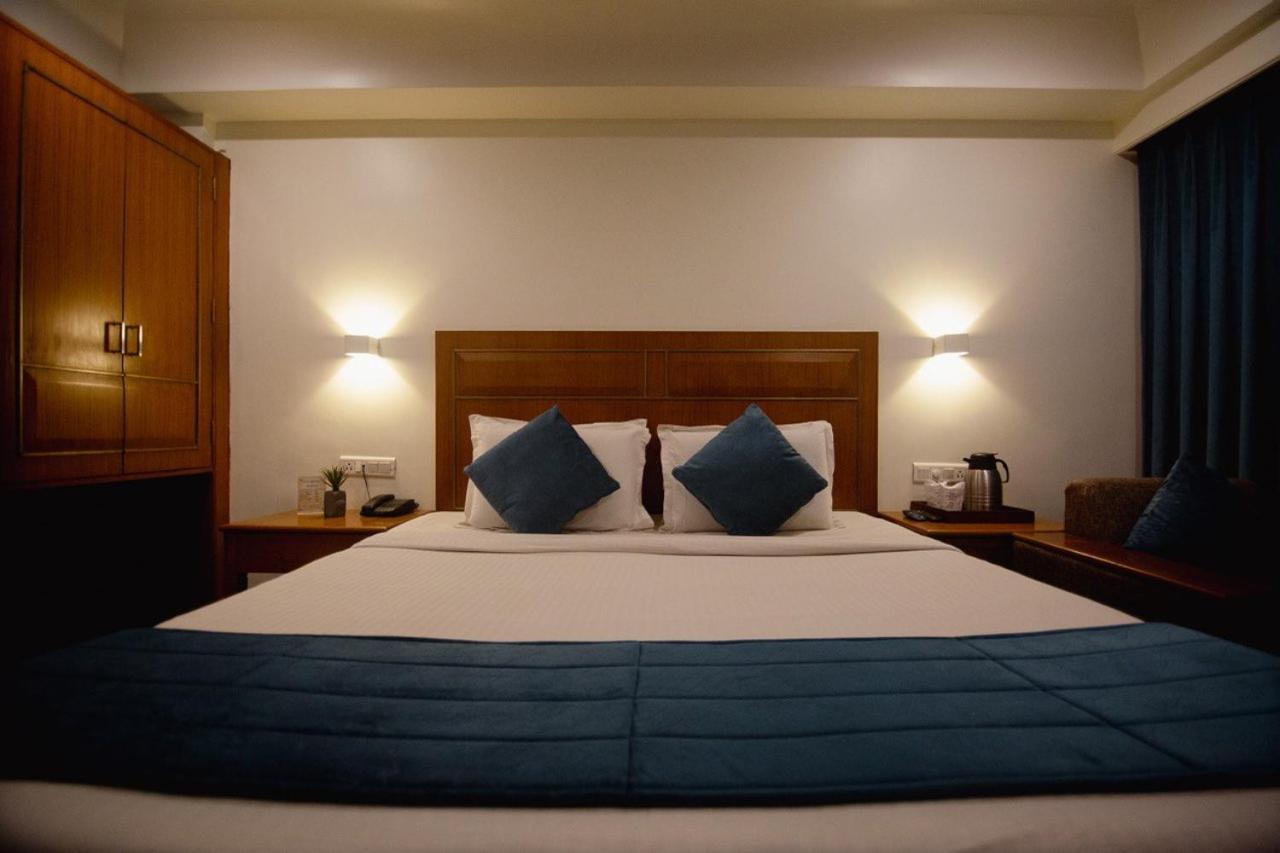 Hotel Punjab Palace Rāipur Dış mekan fotoğraf